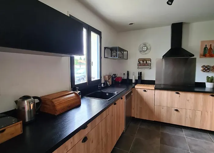 别墅 Angouleme 圣伊里埃苏尔查